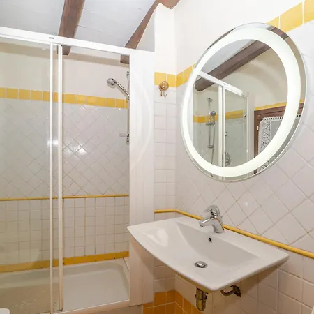 Residenza Conti Villa Porto Istana